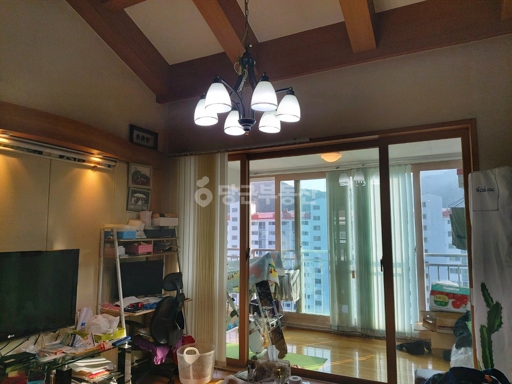 경상남도 창원시 마산회원구 내서읍 아파트 사진 1