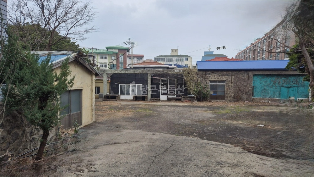 제주특별자치도 제주시 건입동 공장/창고 사진 1