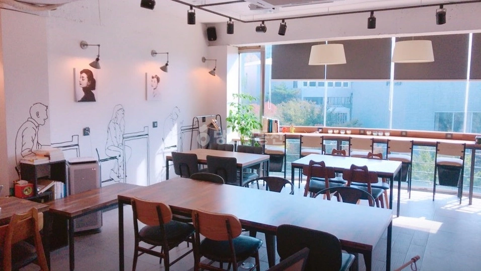서울특별시 마포구 서교동 상가 사진 1