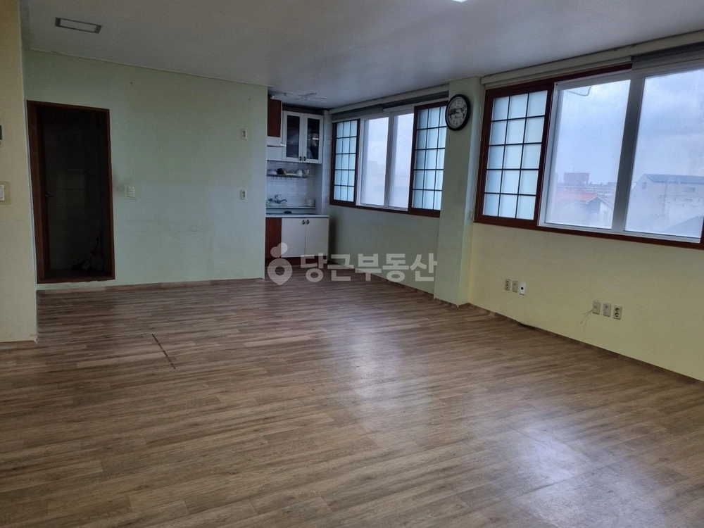 제주특별자치도 제주시 용담2동 상가 사진 1