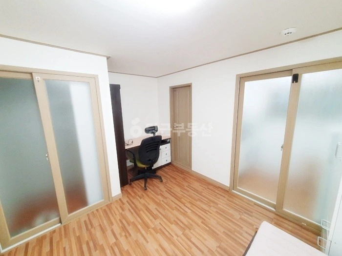 부산광역시 금정구 장전동 원룸 사진 1