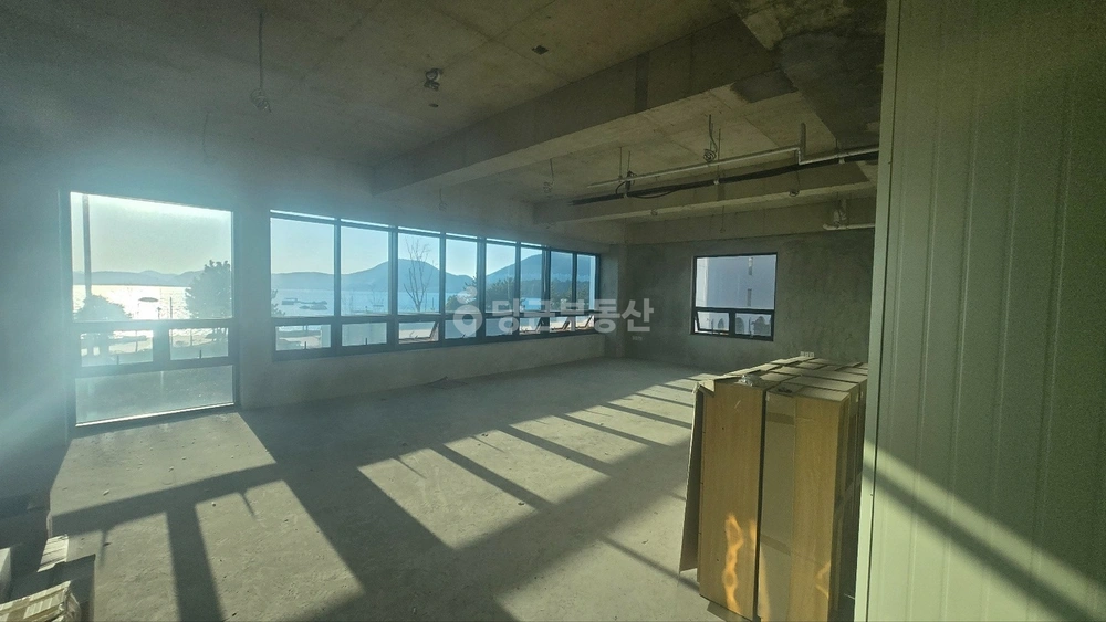 전남광주통합특별시 여수시 웅천동 상가 사진 1