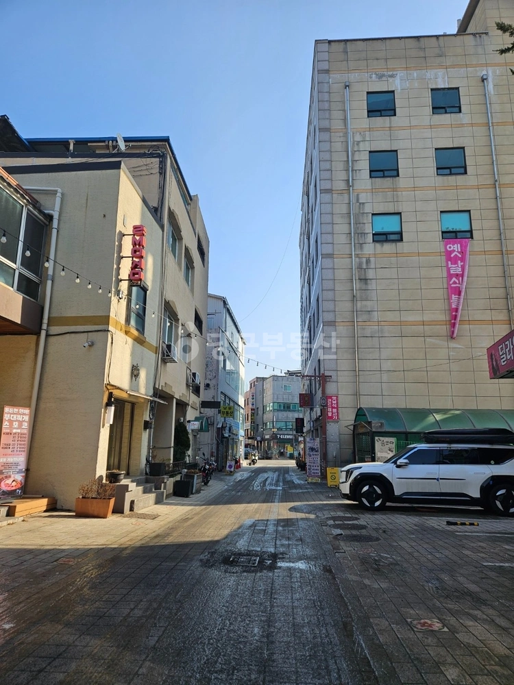 경기도 수원시 팔달구 팔달로2가 원룸 사진 1