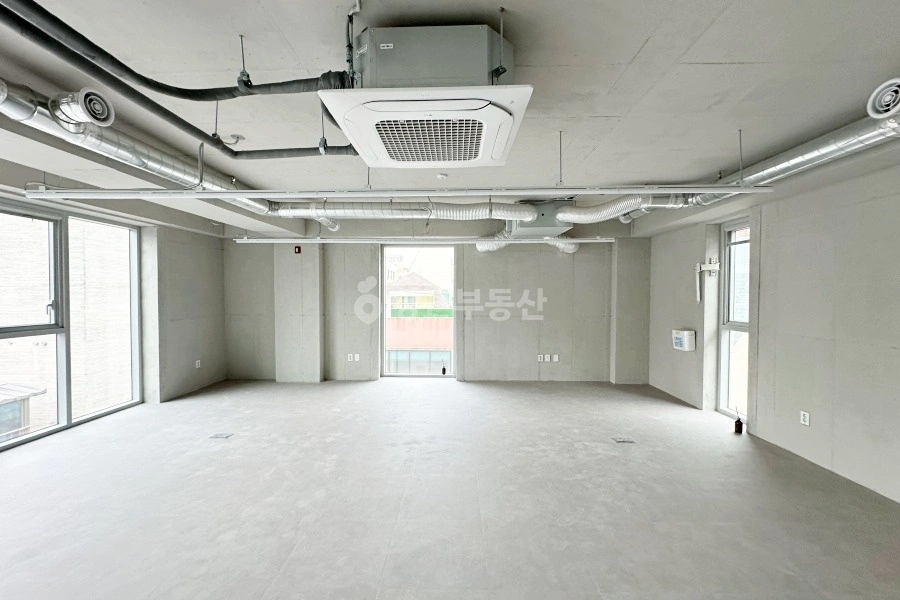 서울특별시 강남구 논현동 사무실 사진 1