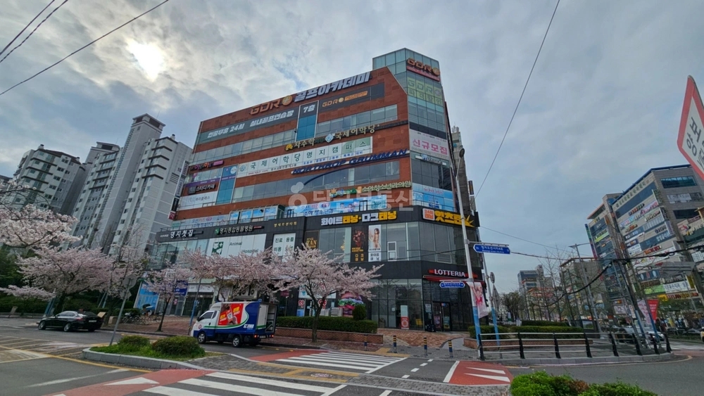 부산광역시 강서구 명지동 상가 사진 1