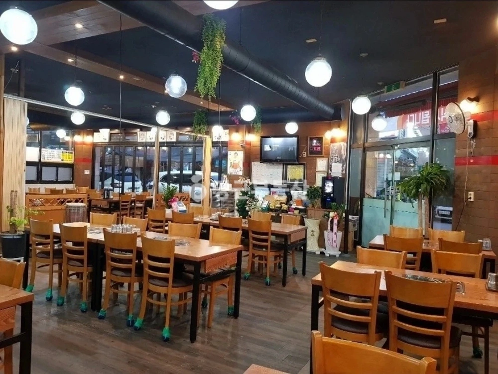 전남광주통합특별시 서구 치평동 상가 사진 1
