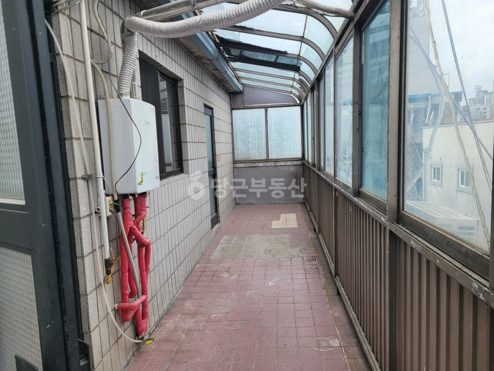 서울특별시 서대문구 창천동 상가 사진 1