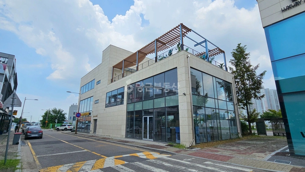 경기도 고양시 일산동구 장항동 건물 사진 1