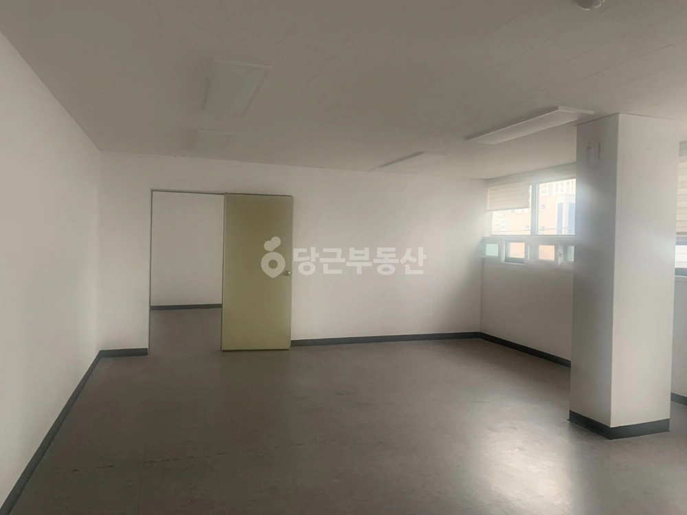 전북특별자치도 익산시 부송동 사무실 사진 1