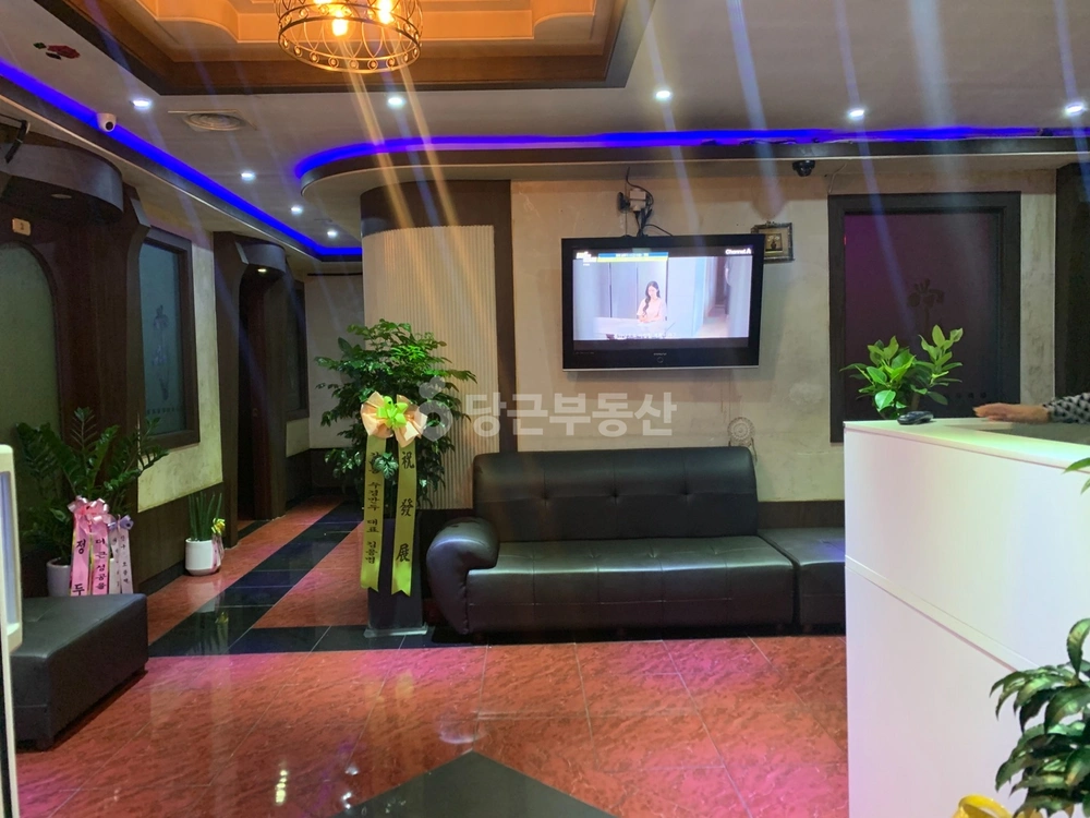 대전광역시 서구 둔산동 상가 사진 1