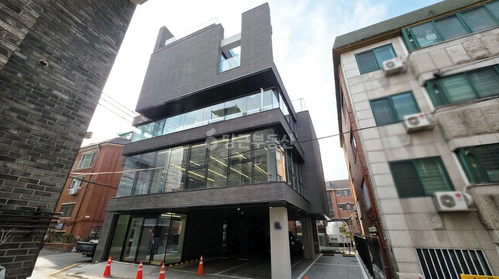 서울특별시 강남구 신사동 건물 사진 1