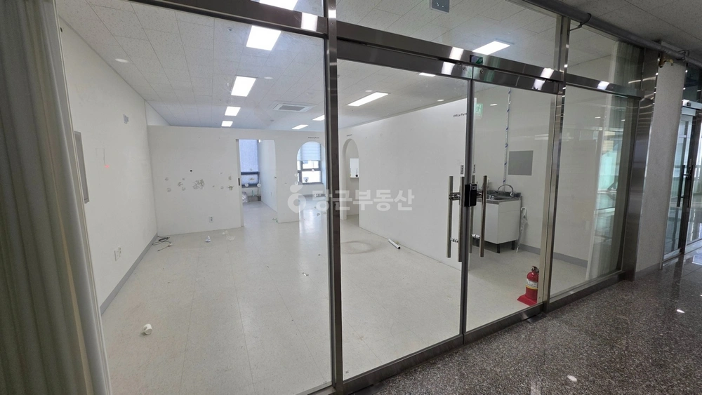 경기도 파주시 와동동 상가 사진 1