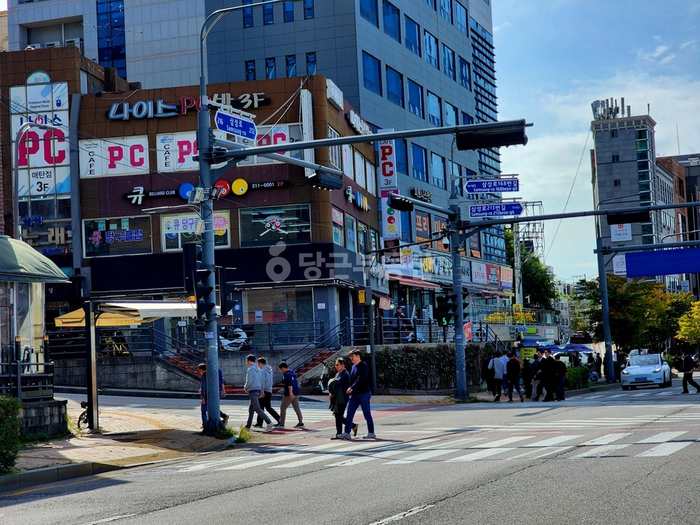 경기도 수원시 영통구 매탄동 상가 사진 1