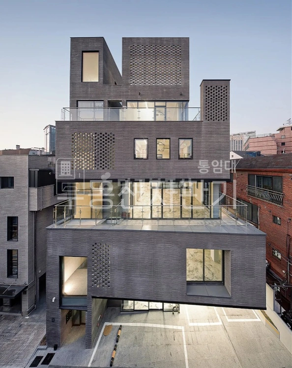 서울특별시 강남구 역삼동 건물 사진 1