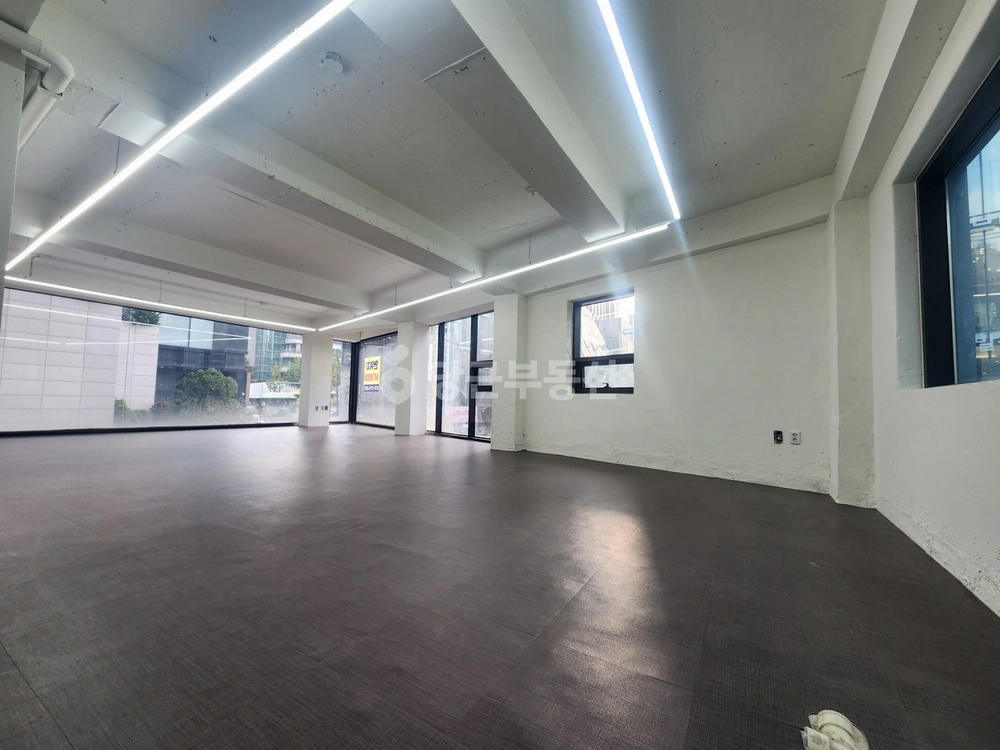 서울특별시 강남구 신사동 상가 사진 1