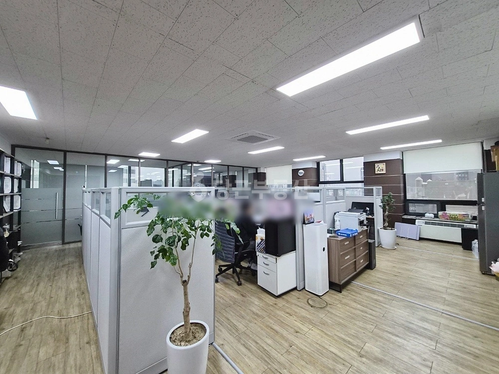 서울특별시 강남구 논현동 사무실 사진 1
