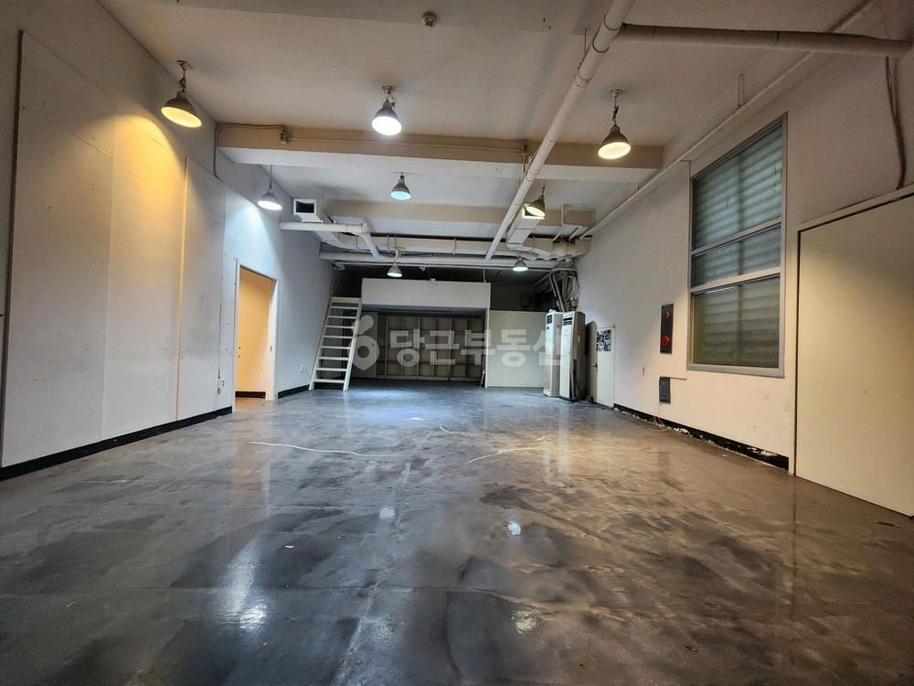 서울특별시 강남구 신사동 상가 사진 1