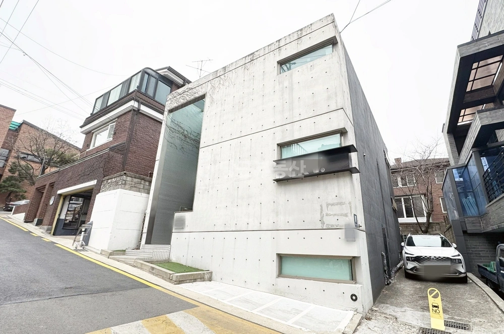 서울특별시 강남구 역삼동 건물 사진 1