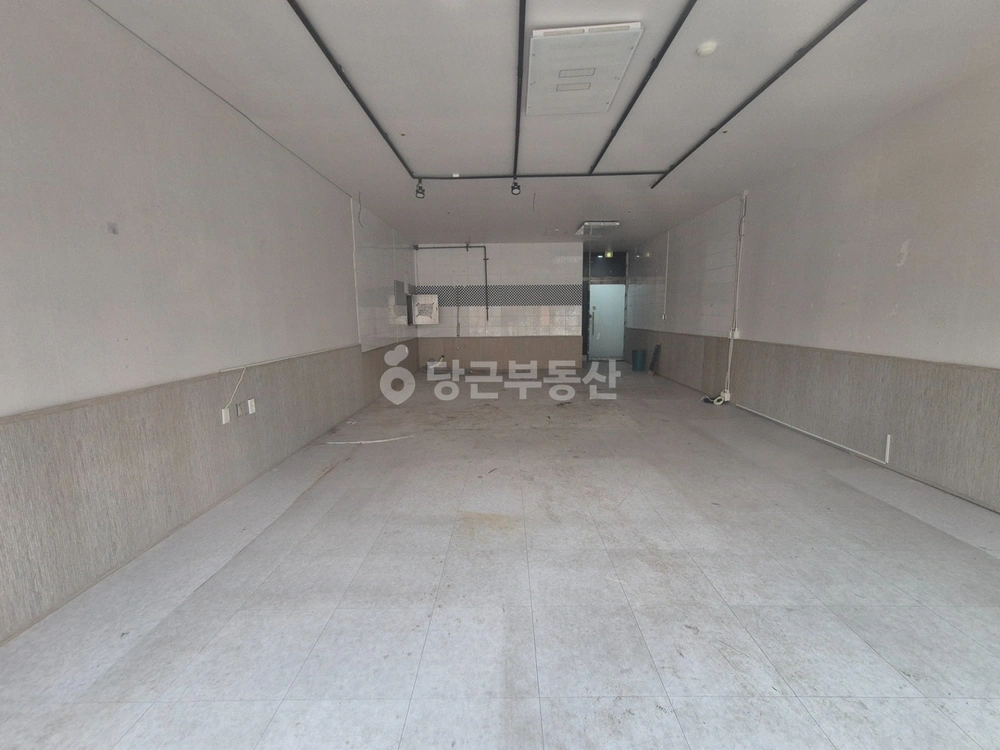 충청남도 천안시 동남구 용곡동 상가 사진 1