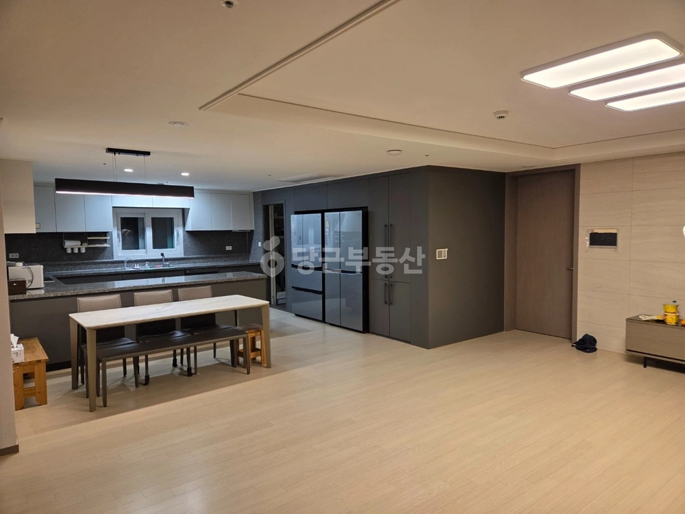 대전광역시 유성구 상대동 아파트 사진 1
