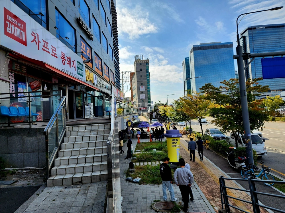 경기도 수원시 영통구 매탄동 상가 사진 1
