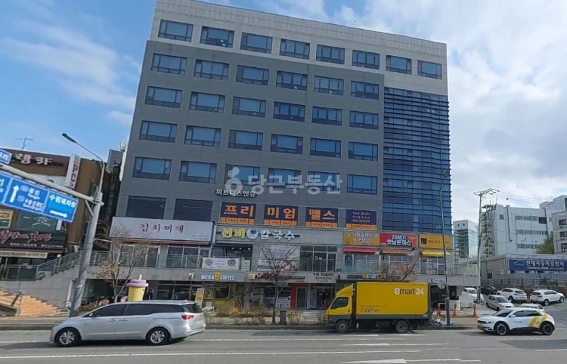 경기도 수원시 영통구 매탄동 상가 사진 1
