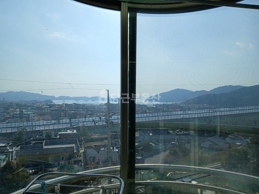 경상남도 창원시 진해구 태백동 빌라(투룸 이상) 사진 1