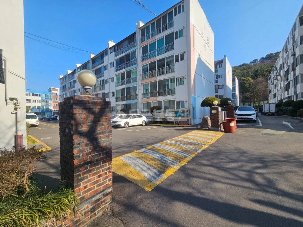 경상남도 창원시 성산구 신촌동 아파트 사진 1
