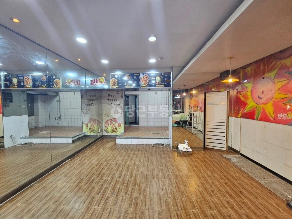 대전광역시 서구 둔산동 상가 사진 1