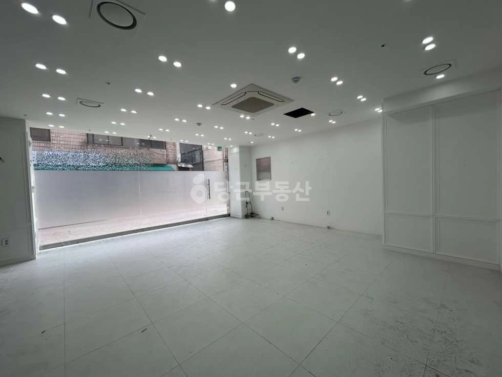 서울특별시 서초구 양재동 상가 사진 1
