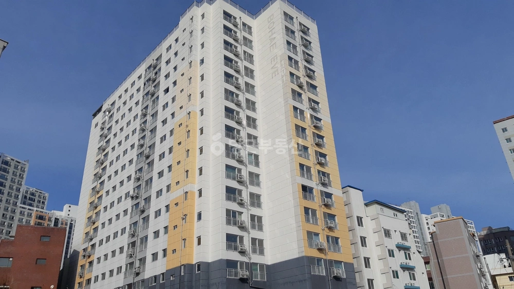부산광역시 남구 대연동 아파트 사진 1