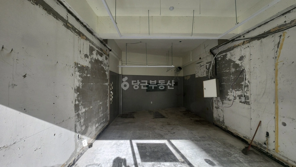 경기도 화성시 효행구 봉담읍 상가 사진 1