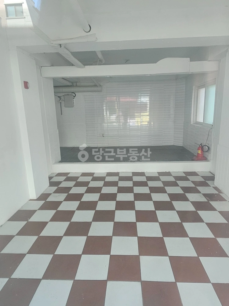 경기도 안양시 동안구 관양동 상가 사진 1