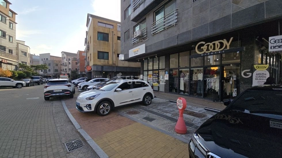 경기도 파주시 동패동 상가 사진 1