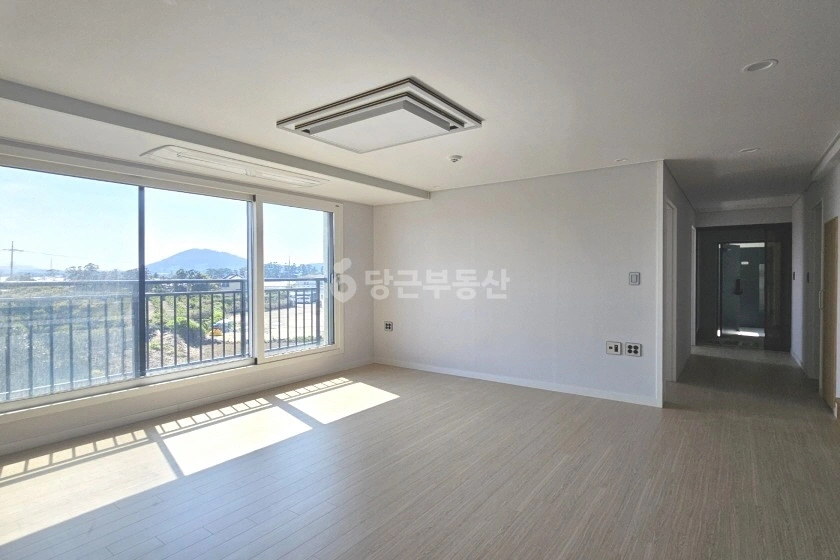 제주특별자치도 제주시 조천읍 빌라(투룸 이상) 사진 1