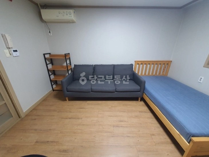 대전광역시 서구 둔산동 원룸 사진 1