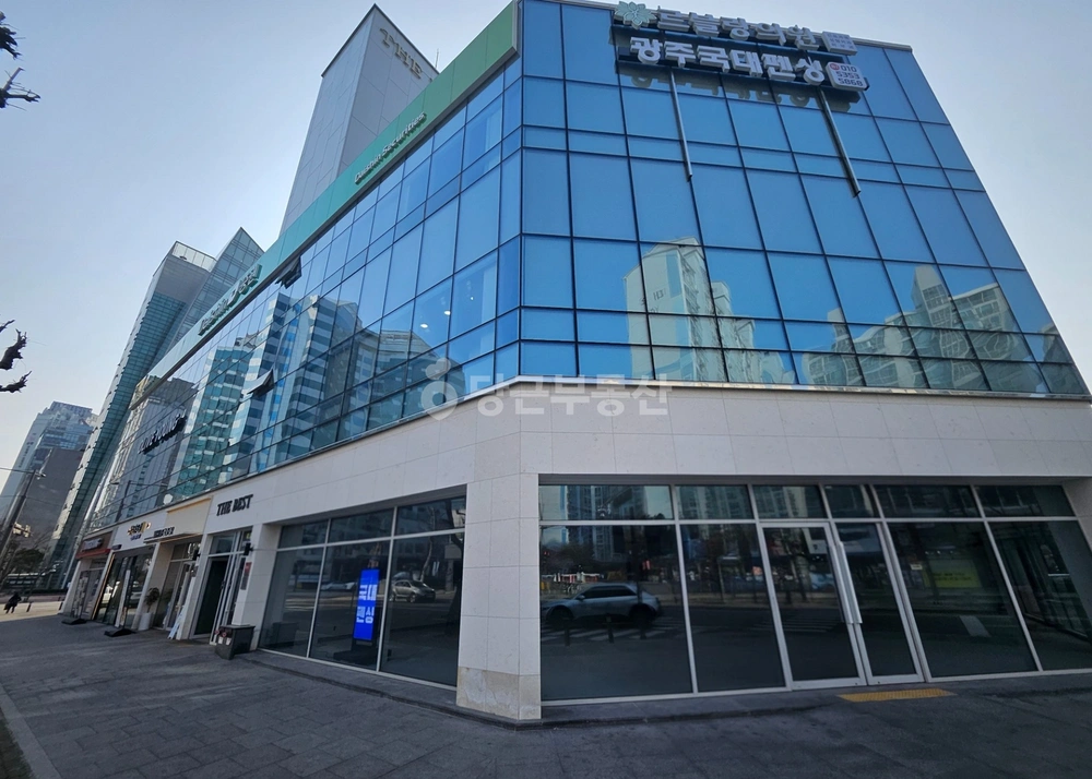 전남광주통합특별시 서구 치평동 상가 사진 1