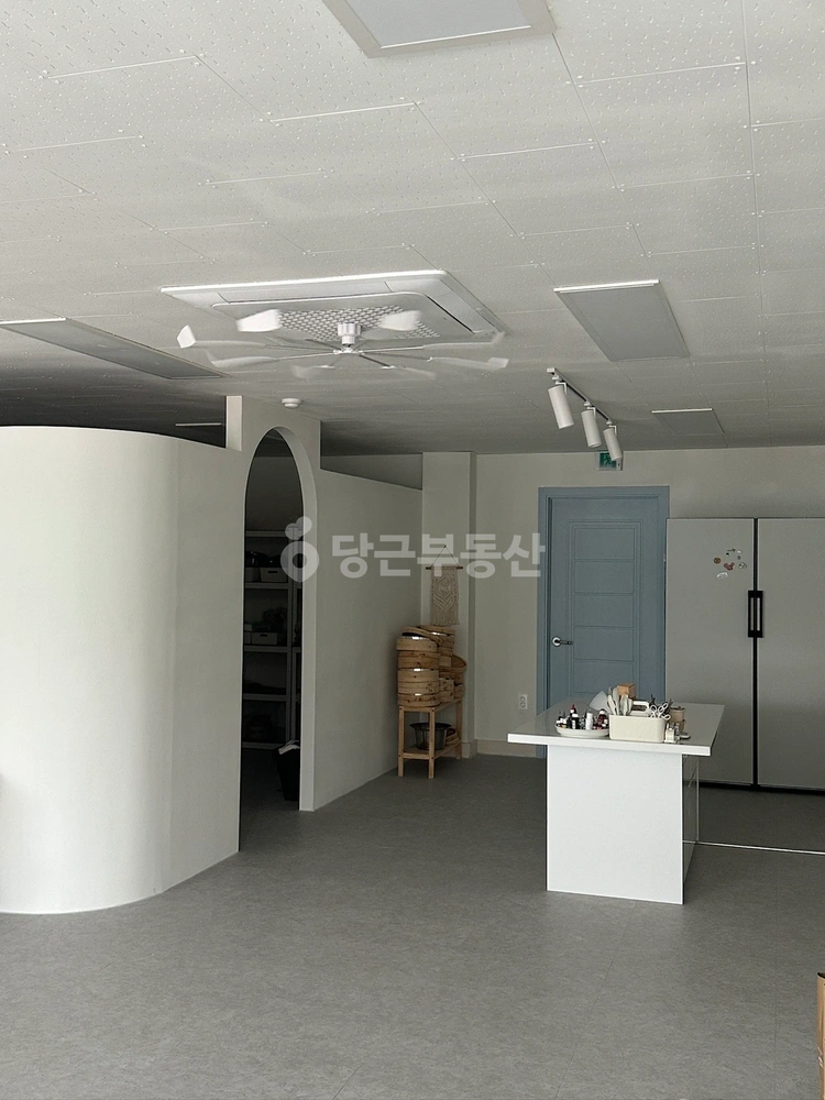 경기도 안양시 동안구 비산동 상가 사진 1
