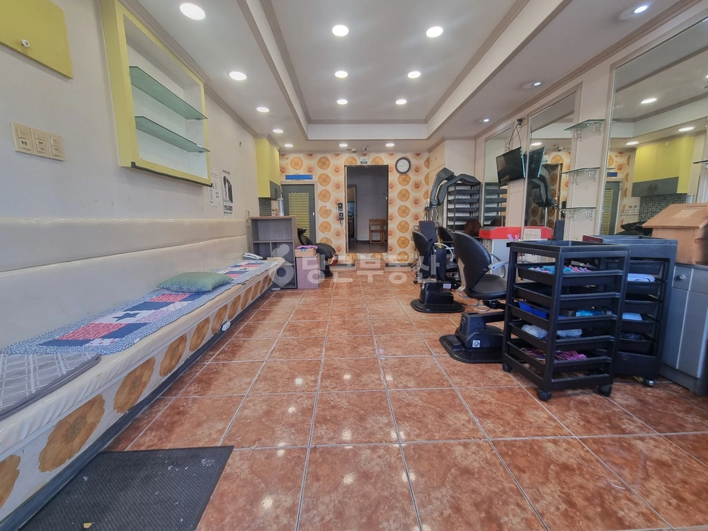 경상남도 진주시 이현동 상가 사진 1