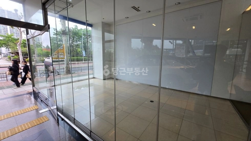 경기도 고양시 일산동구 백석동 상가 사진 1