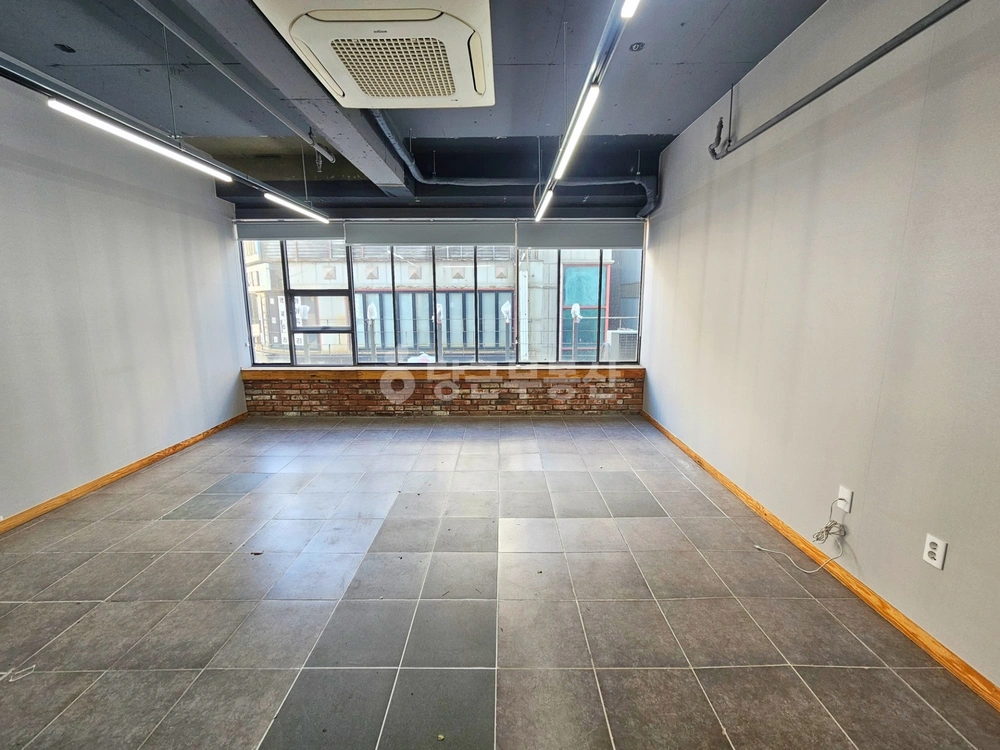 부산광역시 남구 대연동 상가 사진 1