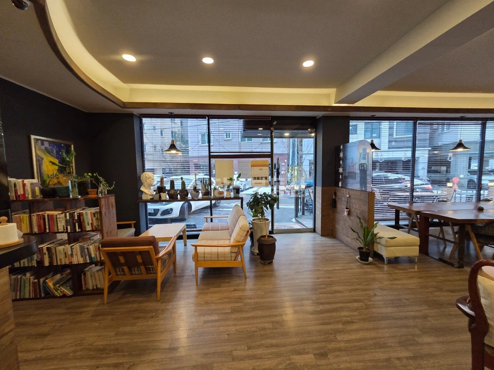 경기도 수원시 영통구 망포동 상가 사진 1
