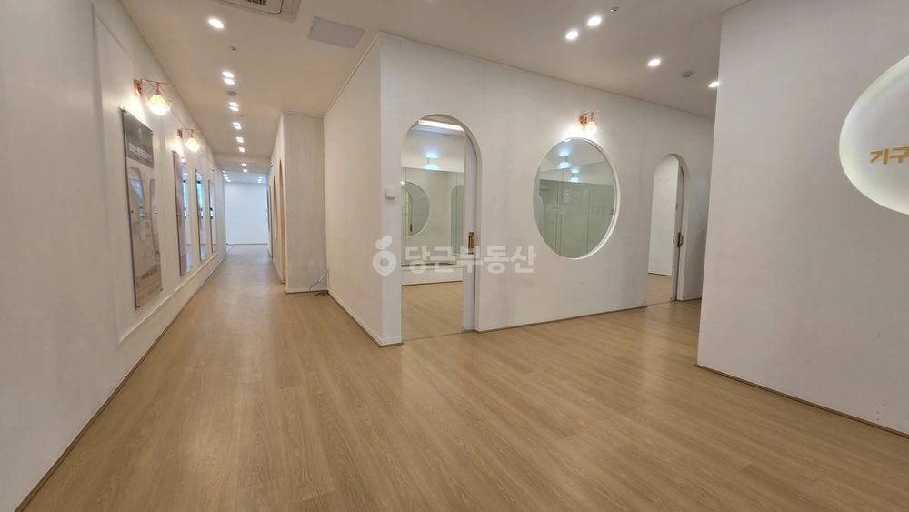 경기도 수원시 팔달구 인계동 상가 사진 1