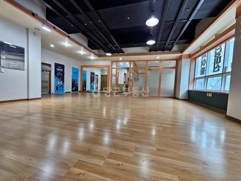 대구광역시 달서구 월성동 상가 사진 1