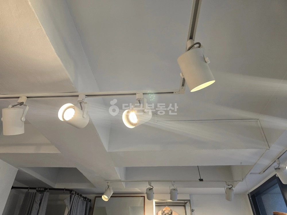 제주특별자치도 제주시 노형동 상가 사진 1