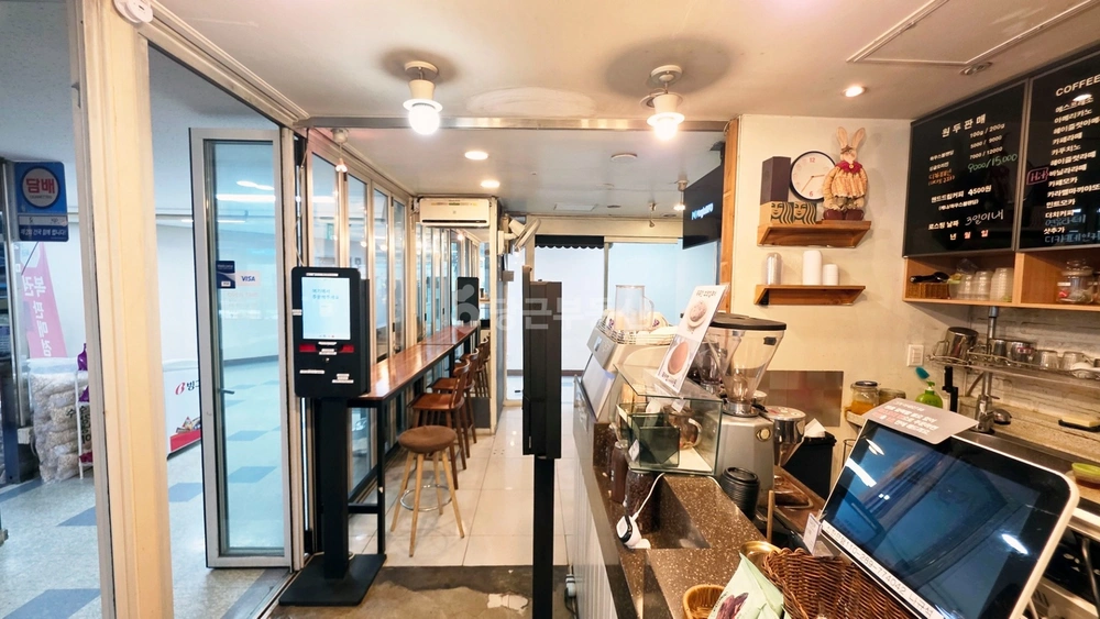 서울특별시 강남구 역삼동 상가 사진 1