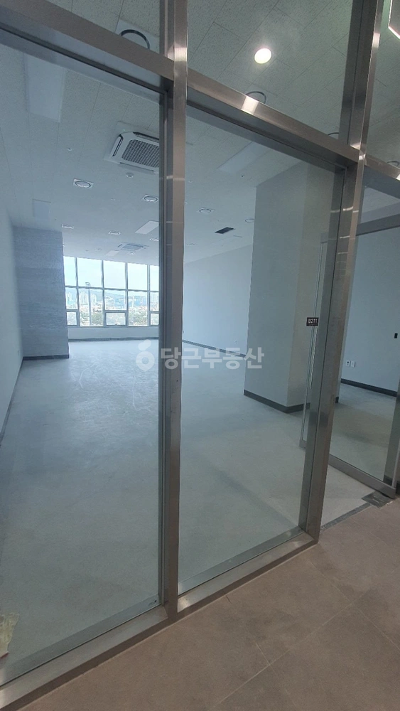 부산광역시 동구 초량동 상가 사진 1