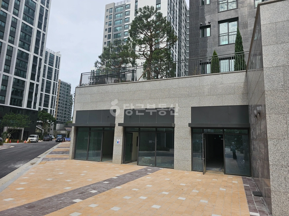 전남광주통합특별시 서구 금호동 상가 사진 1