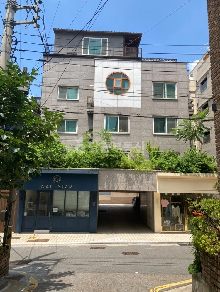 서울특별시 강남구 역삼동 상가 사진 1