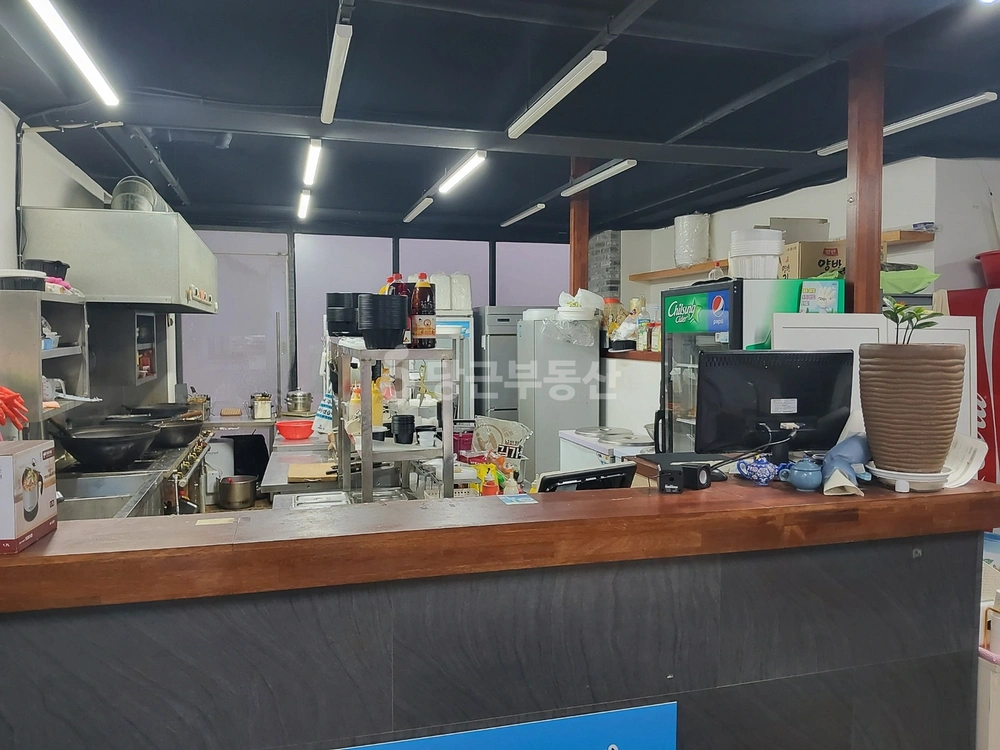 경기도 파주시 동패동 상가 사진 1